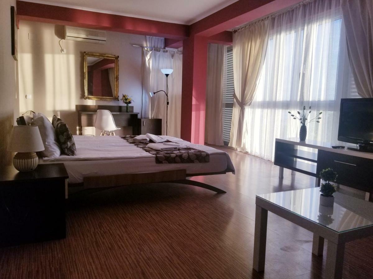 Vila Ineks Ohrid Hotel Bagian luar foto