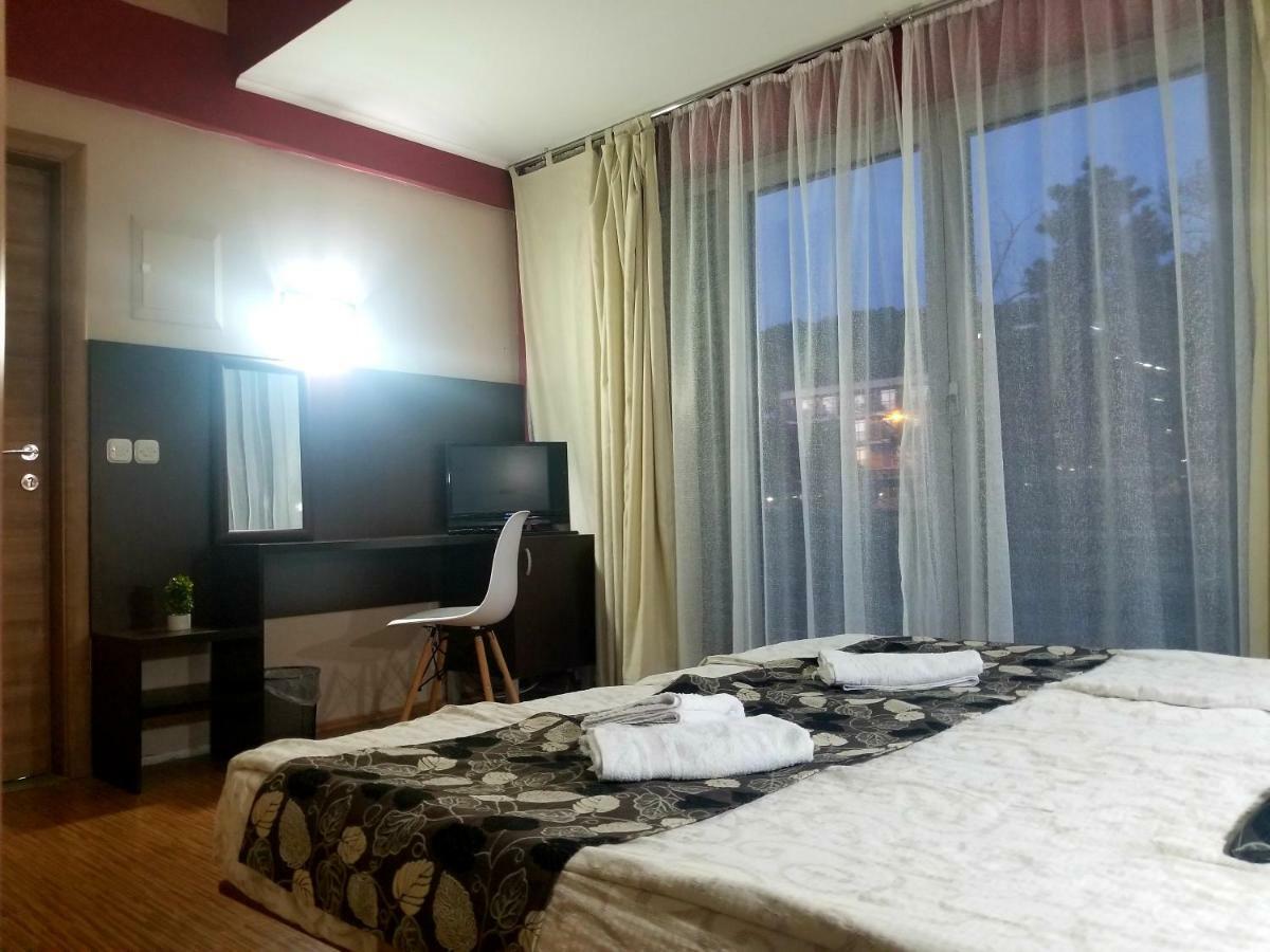 Vila Ineks Ohrid Hotel Bagian luar foto